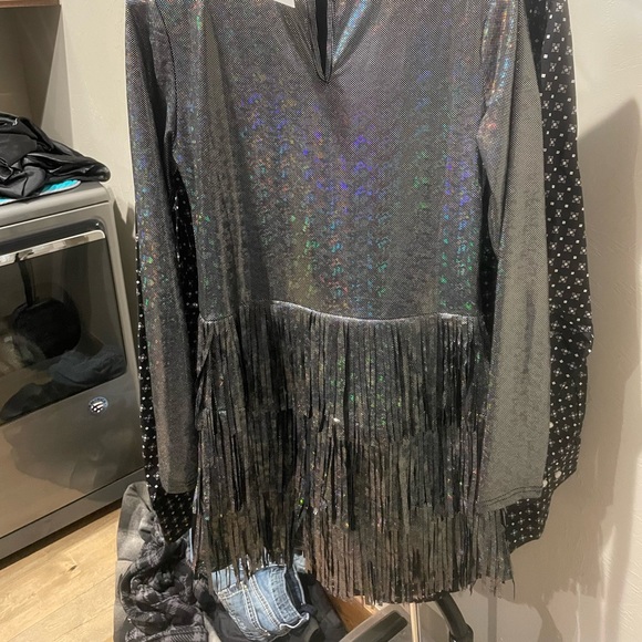 Metallic dresses - Picture 2 of 3